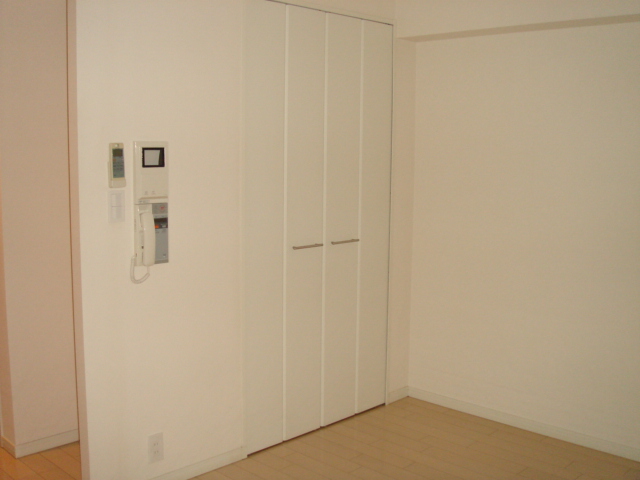 レジディア神田岩本町2階 リビング