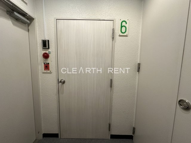 西新宿ＳＴビル6号室 玄関