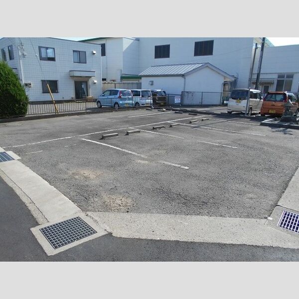 コンフォール・ミナミ　A201号室 駐車場