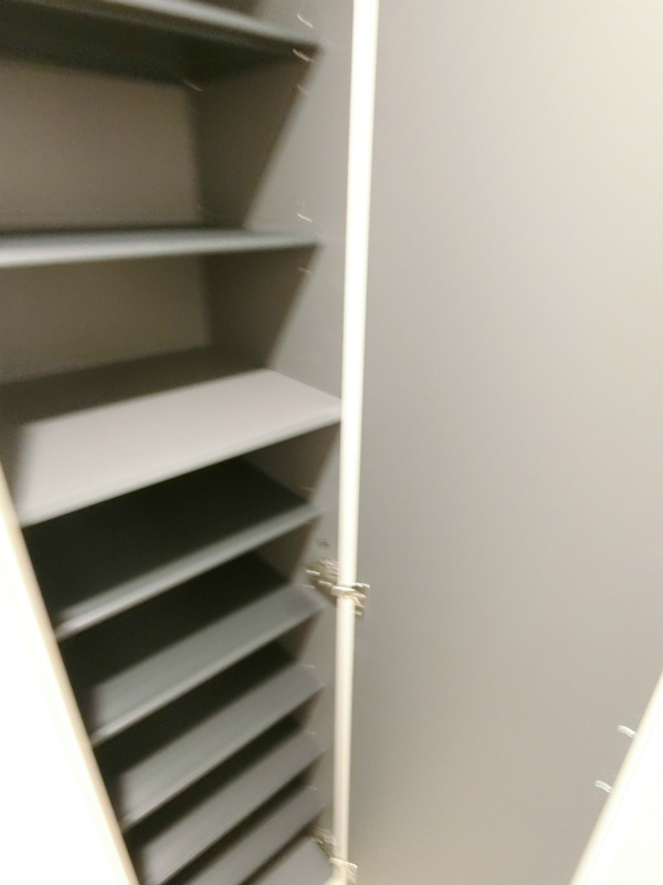 リブリ・ソレアード3階 玄関