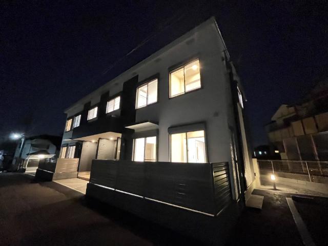 ドリームハウス 外観写真（夜）