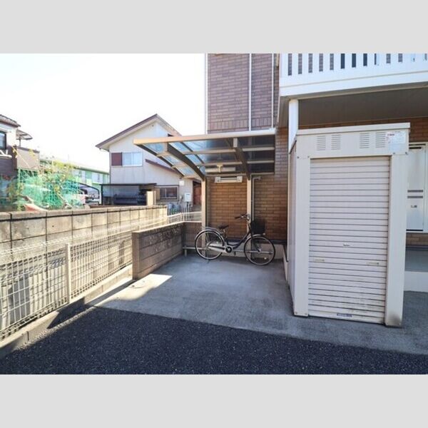 オラカーサ 駐輪場