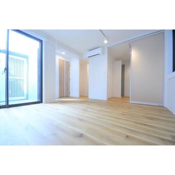 トライム早稲田鶴巻町 リビング