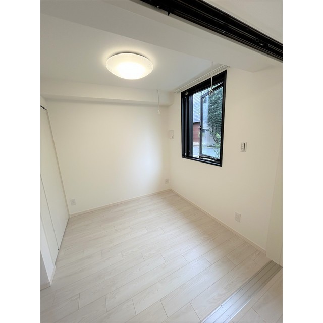 SOLASIA residence世田谷代田0104号室 リビング