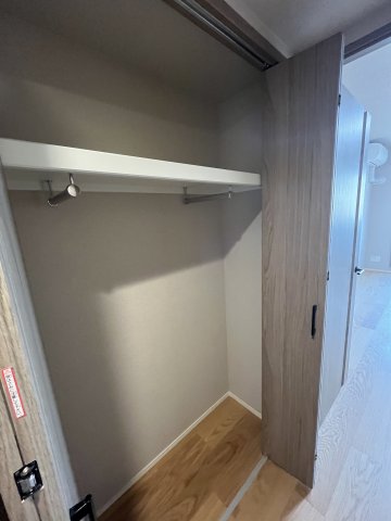 アルティザ氷川台0201号室 収納