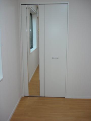 アクアマリン102号室 洋室