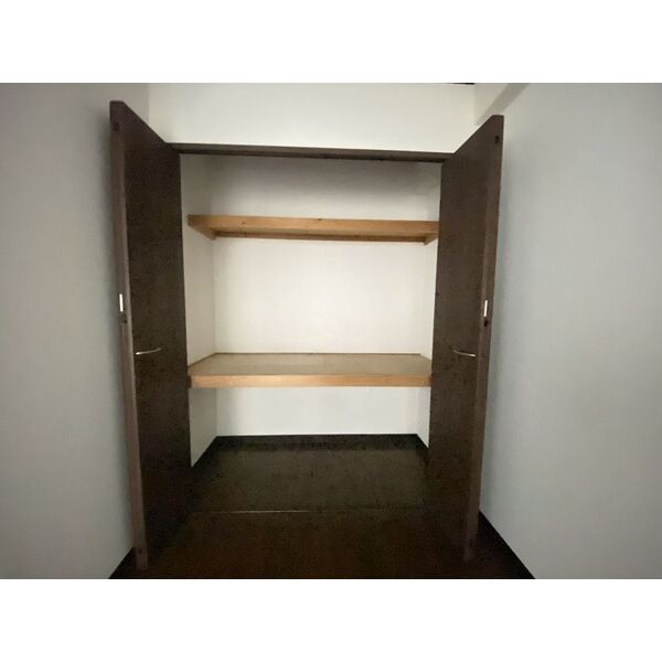 リバーサイド小柳 収納