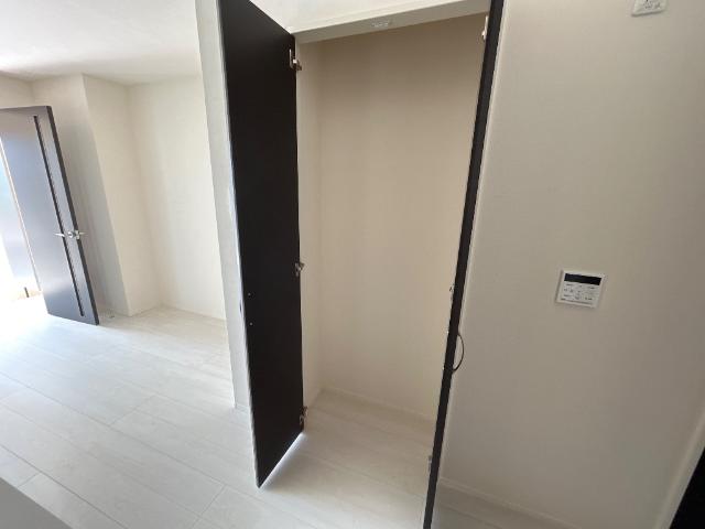 リッシュ102号室 収納