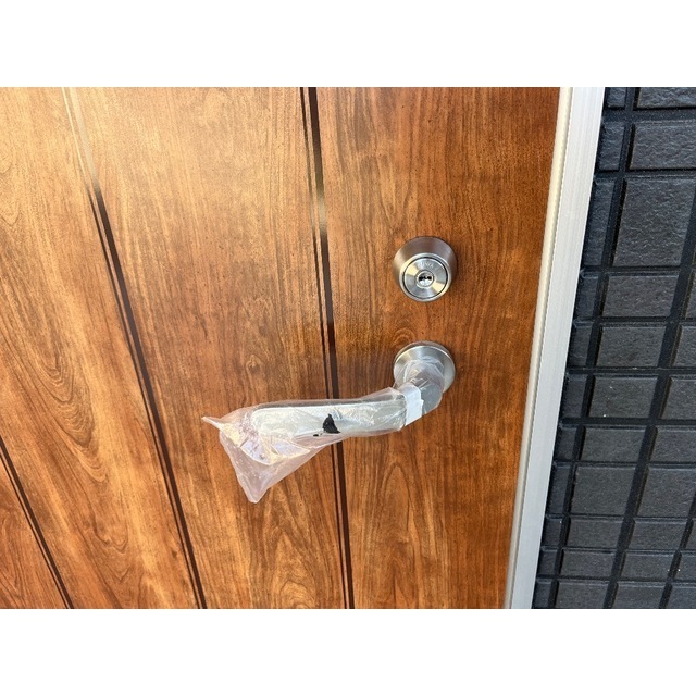 エステイトB東岩槻103号室 玄関