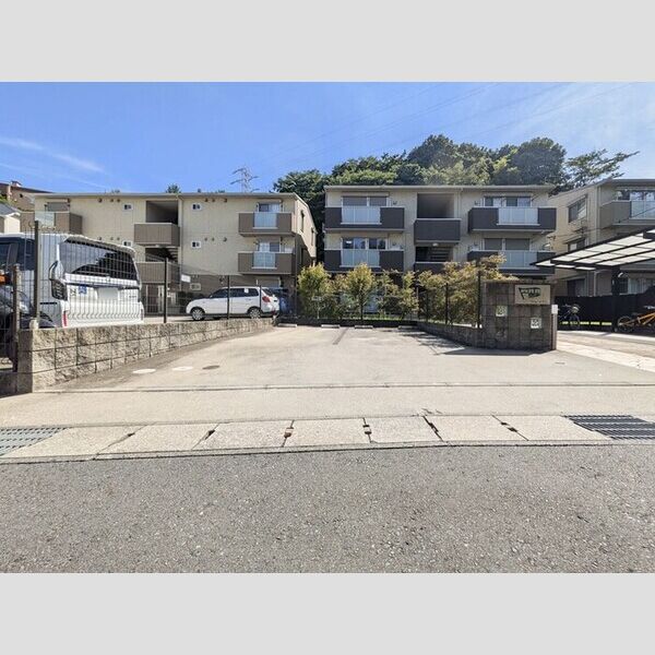 Tortuga　B102号室 駐車場