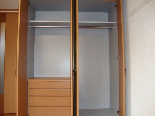 プリオール２００４301号室 収納