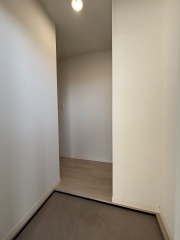 Ｕ１－ＰＬＡＣＥ0303号室 玄関