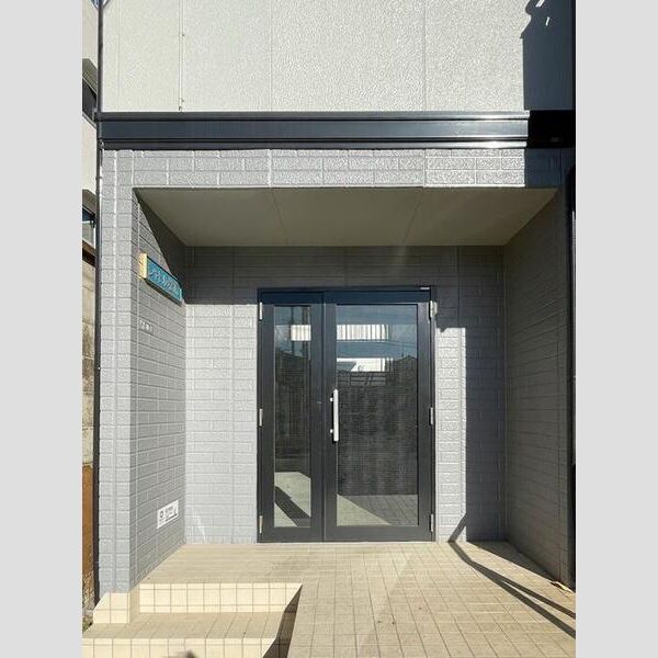 シャトル松原 エントランス