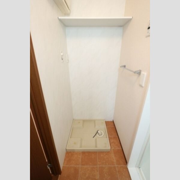 ラフィーユ201号室 室内洗濯機置き場