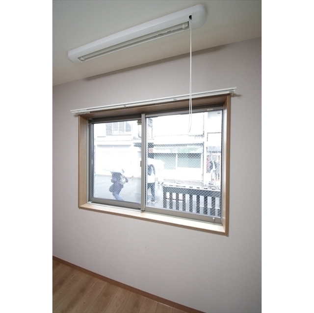 サリス万世町A棟 内観