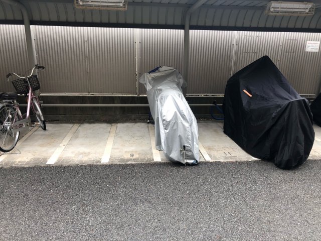 プライムアーバン川崎南幸町310号室 バイク置き場　※参考写真