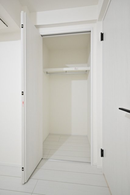 Ｔｈｅ　Ｒｅｓｉｄｅｎｃｅ　Ｎｉｈｏｎｂａｓｈｉ地下1階 クローゼット（洋室1）