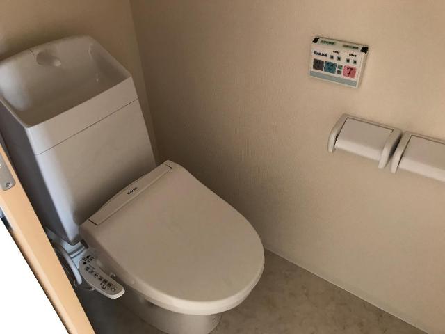 コンフォール シャワー付トイレ