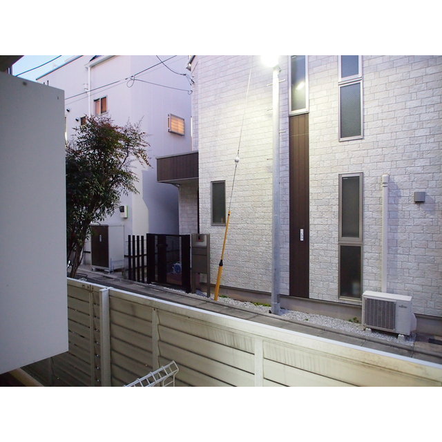 ハイツ幸野102号室 目隠しフェンスあり