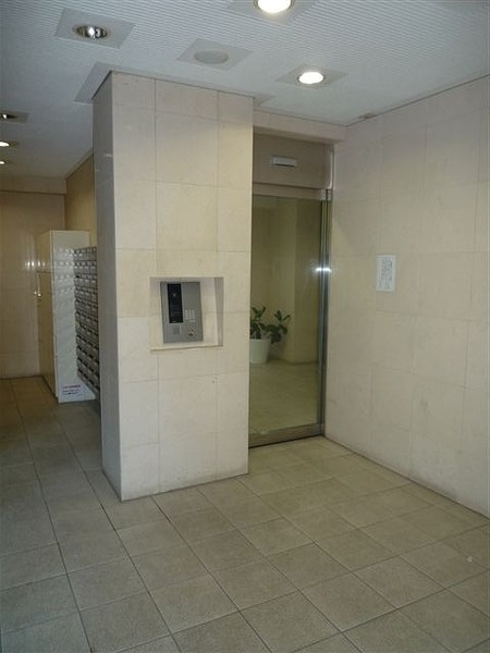 エスコート西新宿407号室 エントランス