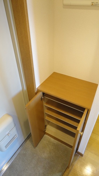 エスコート中野大和町 収納