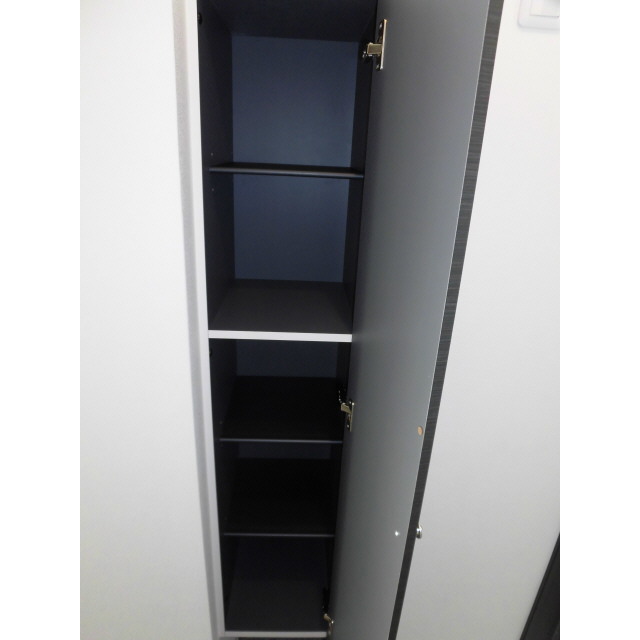 ブランミュールⅡ0105号室 玄関