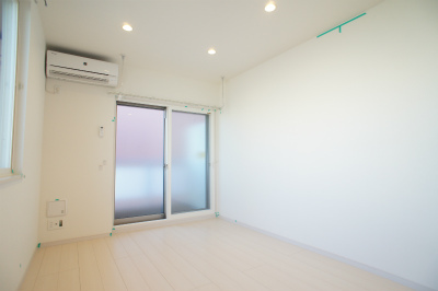 リブリ・ロッソ2階 内観