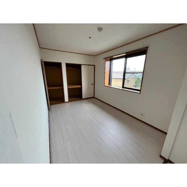 君塚ハイム301号室 内観