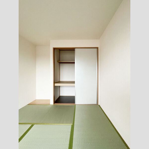 ウエストシティ　Ⅴ/ⅥⅥ302号室 収納