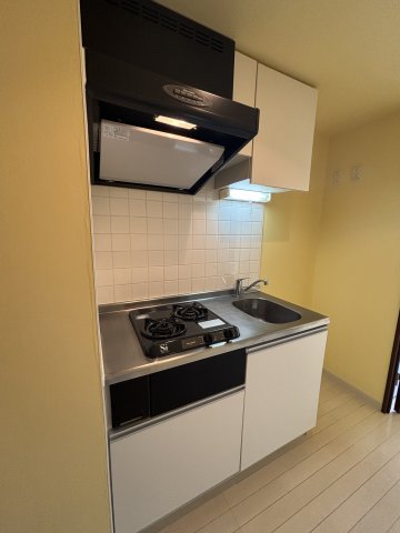 プリモ・レガーロ西大島 キッチン