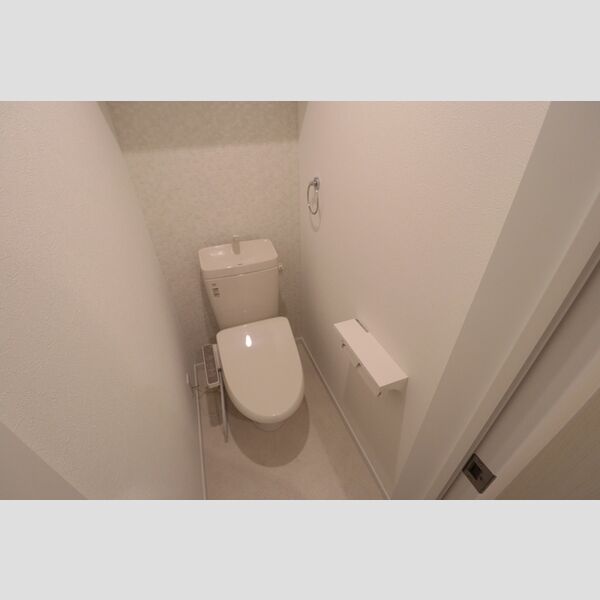 グレイスグリーンヒルズ108号室 温水洗浄暖房便座