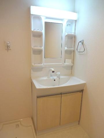 Ｌｅｇａｃｙ稲毛305号室 洗髪洗面化粧台