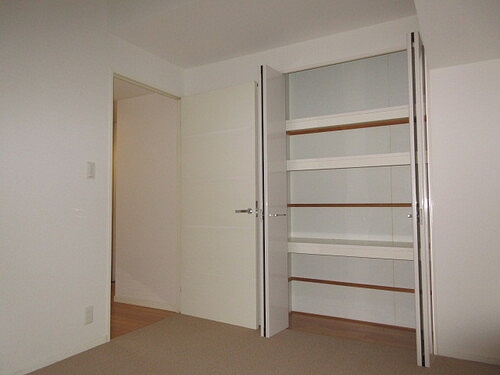 ライオンズステーションタワー松戸9階 物入れ　約6.0畳　※前回募集時／2024年2月の写真