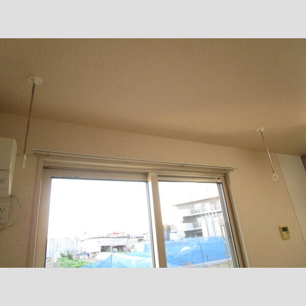 ベルデュール102号室 室内物干し