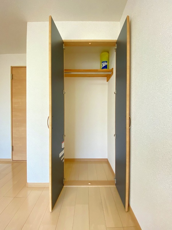 サンプレイス2階 収納