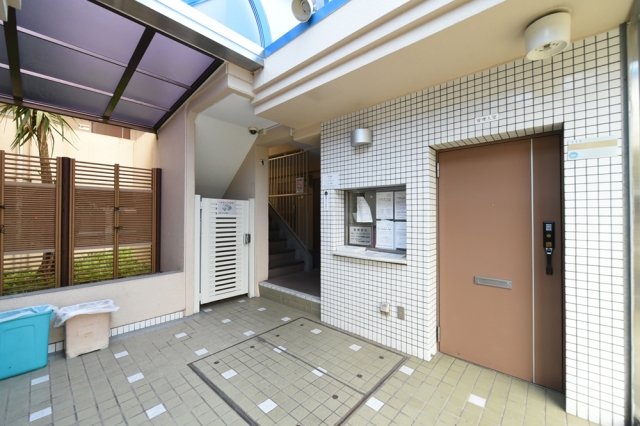 トップ板橋2階 エントランス