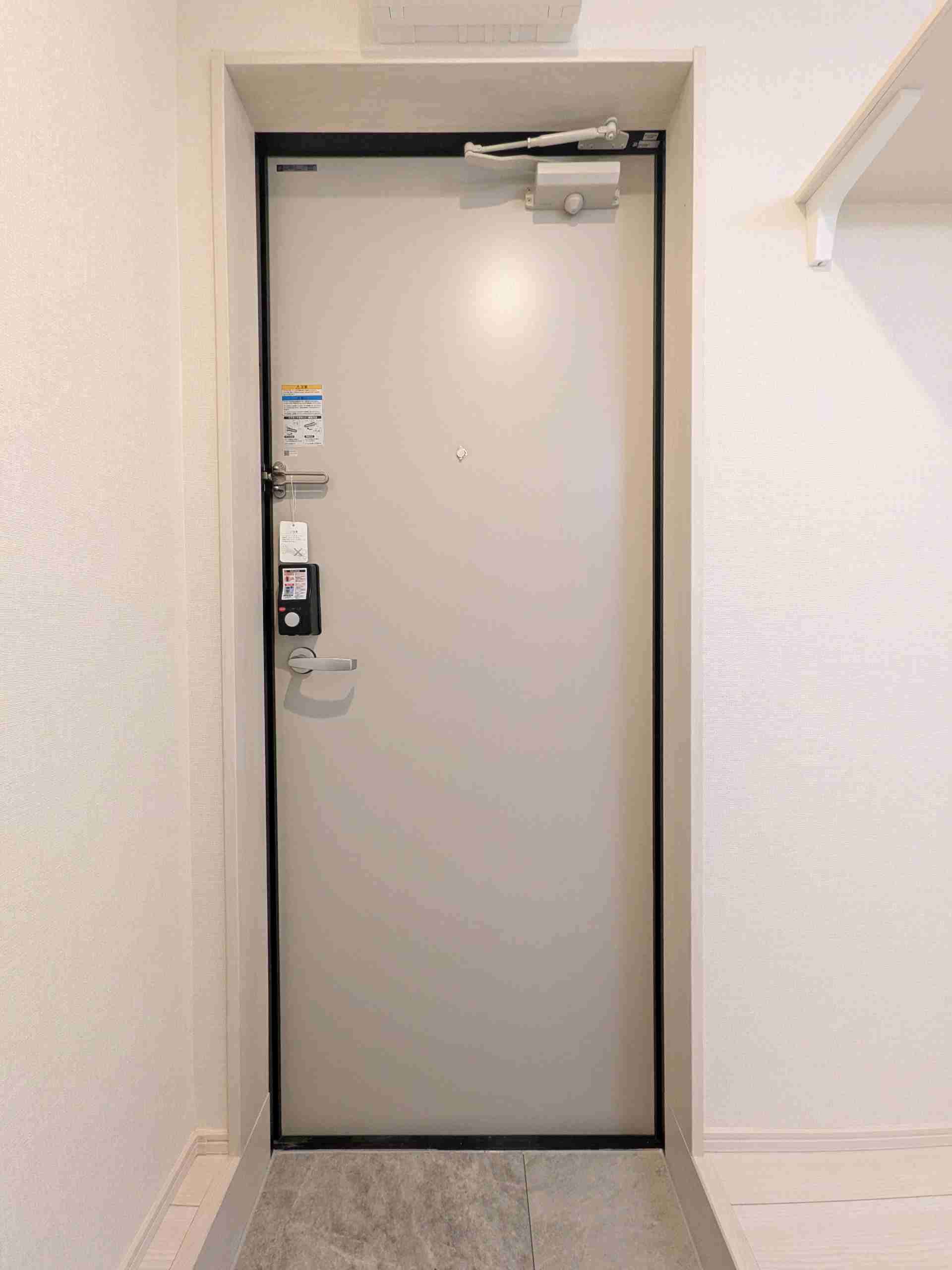 マルバ北赤羽0106号室 玄関