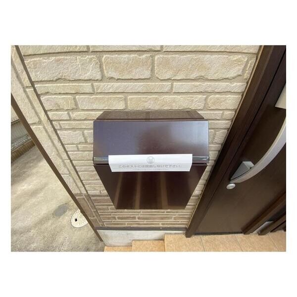 調布市多摩川3-31戸建 エントランス