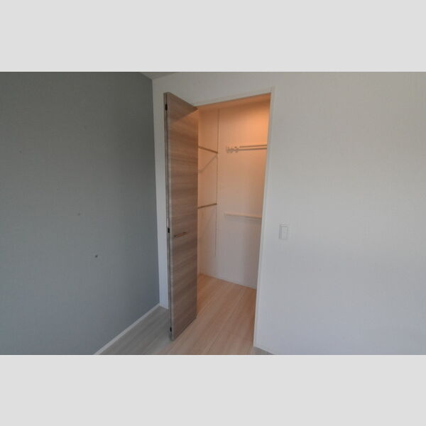 ルミエール エスト ワンステップクロゼット