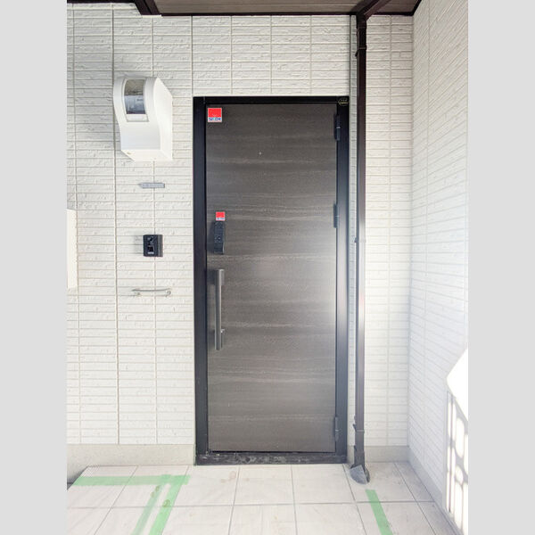 セントラーレ 玄関