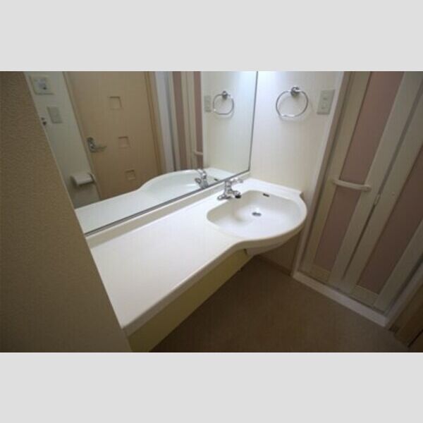 ヴィラ・グランメール102号室 洗面台