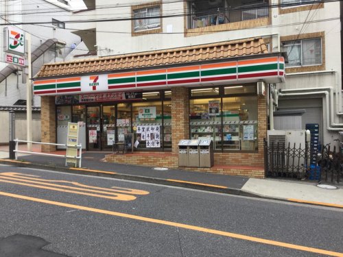 新宿区早稲田戸建 【コンビニエンスストア】セブンイレブン 新宿喜久井町店まで448ｍ