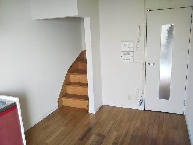 レオパレスフローラ海神 リビング