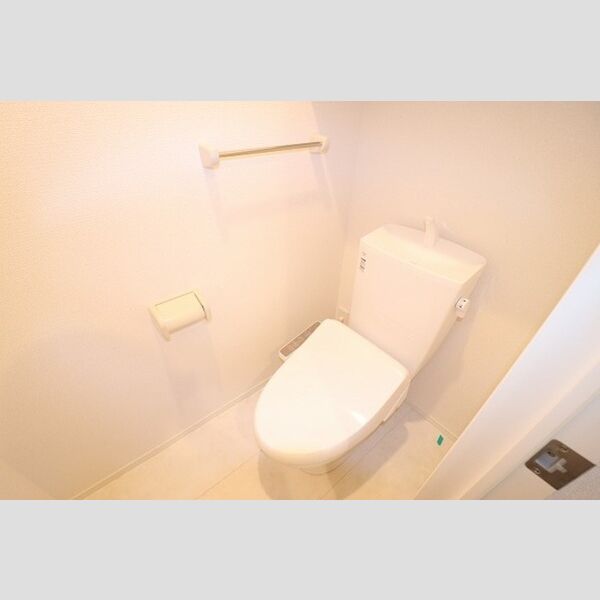 メゾン・アルカディア トイレ　温水洗浄暖房便座