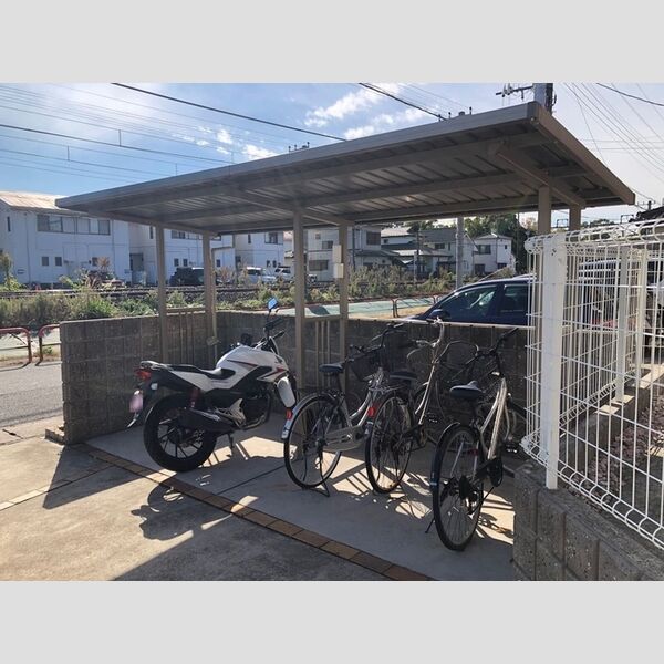 サンライズ池田 駐輪場
