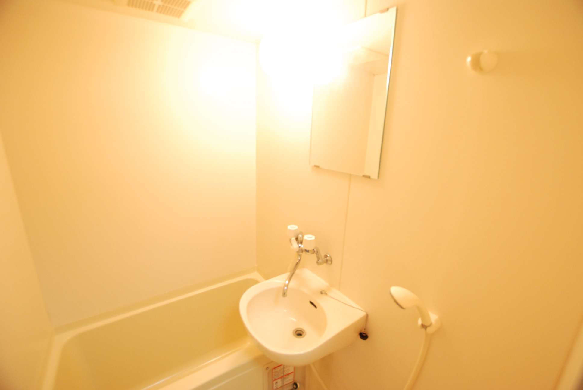 レオパレスヴェルドミール 内観