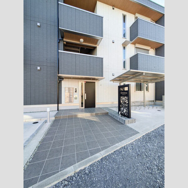 Eminence エントランス