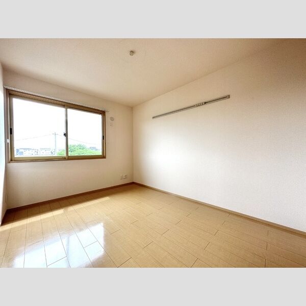 メルベーユ西白井202号室 西側洋室