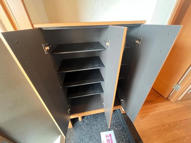 ＴＩＡＲＡ（ティアラ） 下駄箱