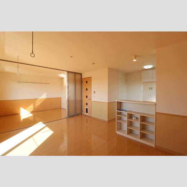 サニーリヴ　B LDK